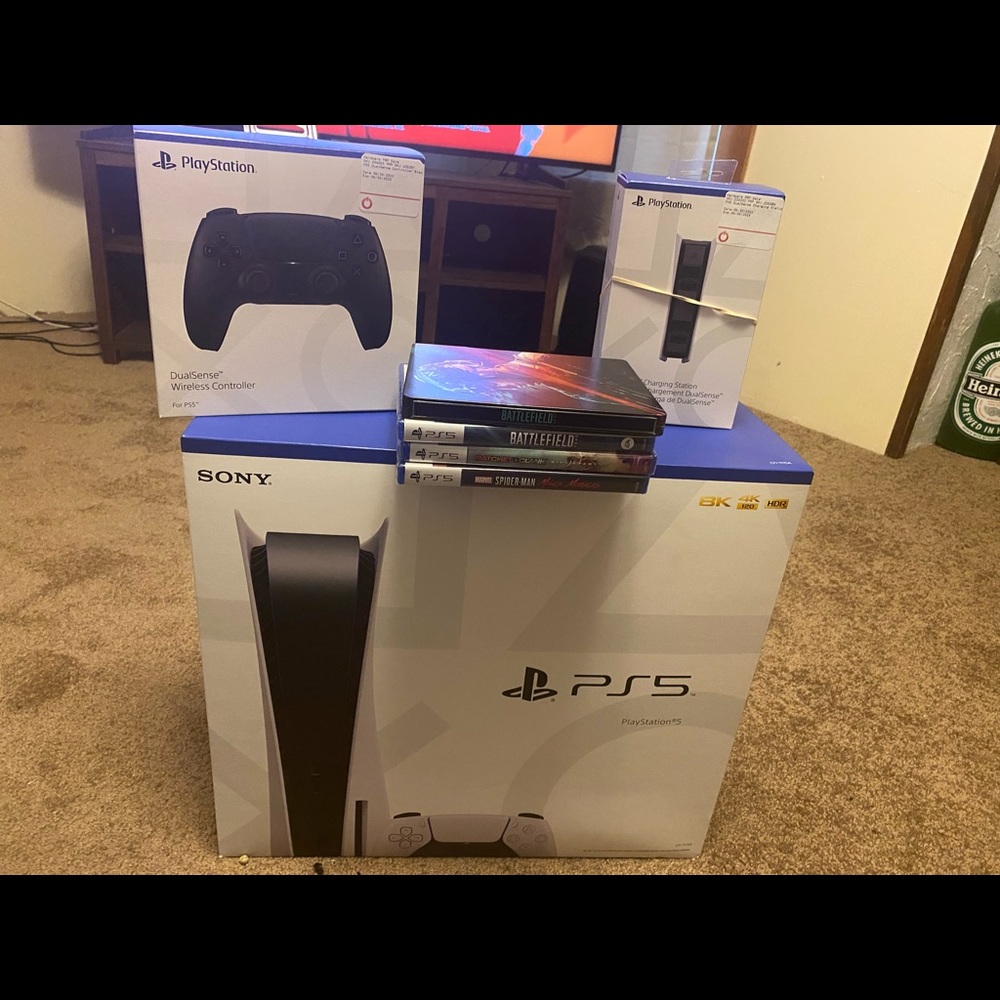 Ps5 brand new bundle pack never opened